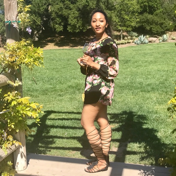 Floral romper - Picture 9 of 9